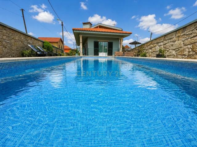Moradia T3 com Piscina | Elegância e Qualidade de Vida em Guilhabreu, Vila do Conde