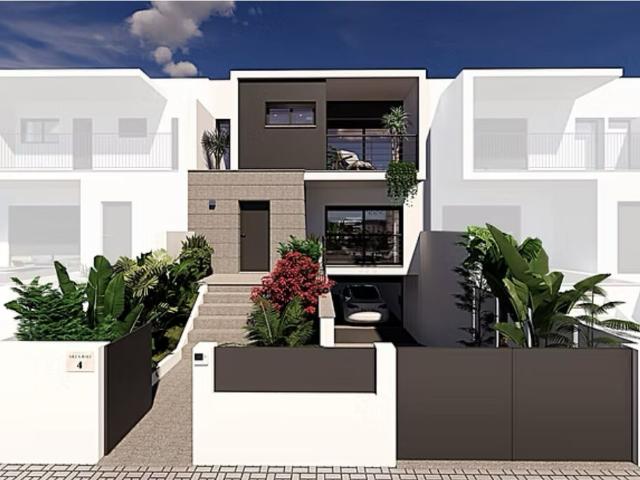 Moradia T3 com piscina, em Alcabideche