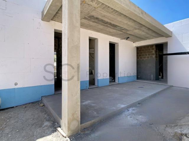 Moradia T3 com Piscina Infinita em Sesimbra