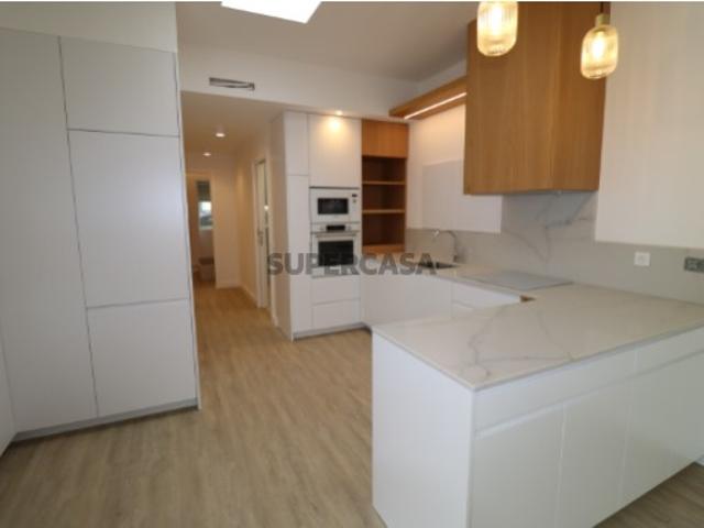 Moradia T3 com PISCINA perto da praia