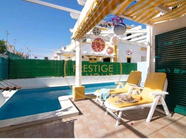 Moradia T3 com Piscina Privada em Altura – Conforto e Tranquilidade de Outubro a Maio