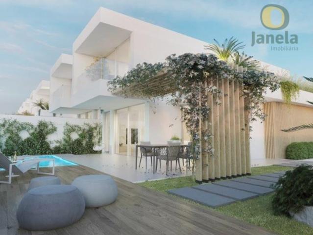 Moradia T3 com piscina privada junto à Ria Formosa Faro
