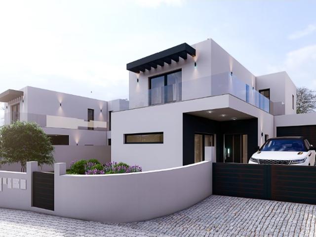 Moradia T3 Com Piscina