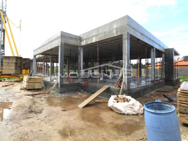 Moradia T4 com piscina