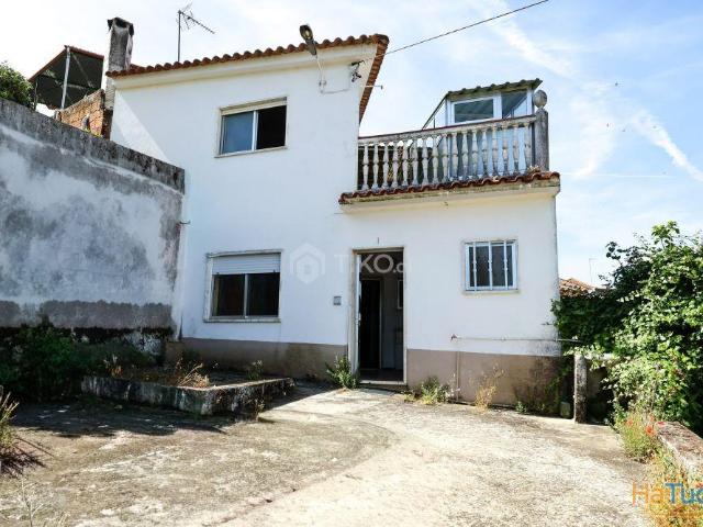 MORADIA T3 COM POTENCIAL PARA 2 HABITAÇÕES | CENTRO DE ALCANENA | 26064090998
