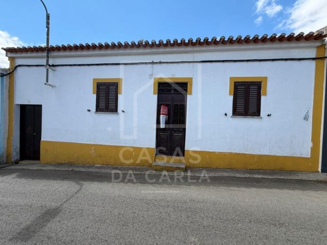 Moradia T3 com quintal em Vila Ruiva