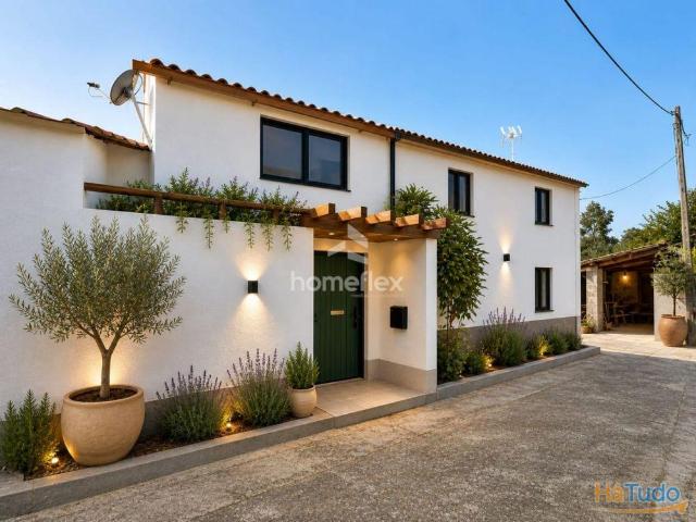 Moradia T3 com Quintal! | 26084059317