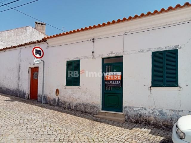 Moradia T3 com Sotão na Comenda