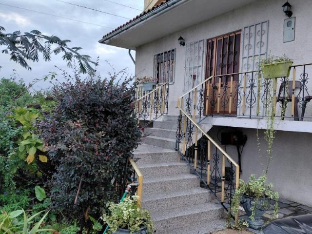 Moradia T3 com suíte, terreno de 3.500 m²