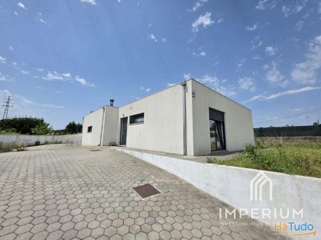 Moradia T3 como Nova | 26064088810