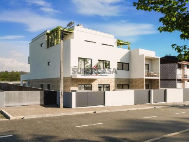 Moradia T3 Duplex C/ Acabamentos de Luxo em Alfena