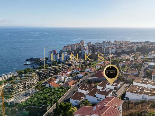 Moradia T3 de Luxo com Piscina Privada, Jardim e Vista Mar Funchal
