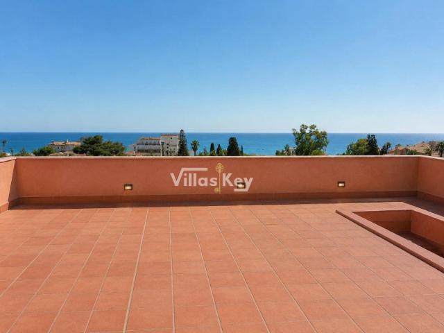Moradia T3 de Luxo junto ao Mar na Praia da Luz Exclusividade, Elegância e um Estilo de Vida Único