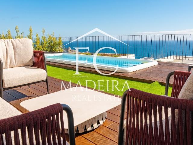 Moradia T3 de Luxo na Ajuda Funchal Vista Mar Piscina