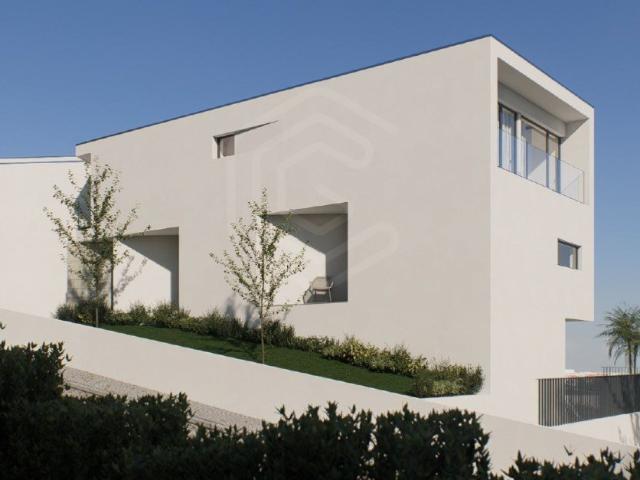 Moradia T3 de 3 Frentes de Arquitetura Contemporânea em Gond. 163m² Gondomar São Cosme, Valbom e Jovim