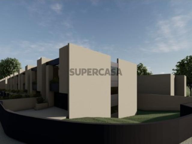 Moradia T3 de 3 Frentes em Construção nas Regadas, Gondomar, São Pedro da Cova