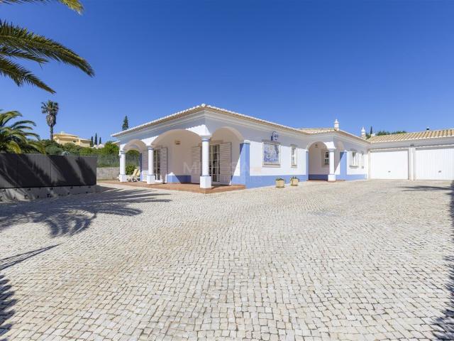 Moradia T3 Exclusiva com piscina a 2 min da Meia Praia Lag. 230m² São Gonçalo de Lagos