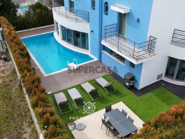 Moradia T3 Exclusiva com Piscina no Palmela Village