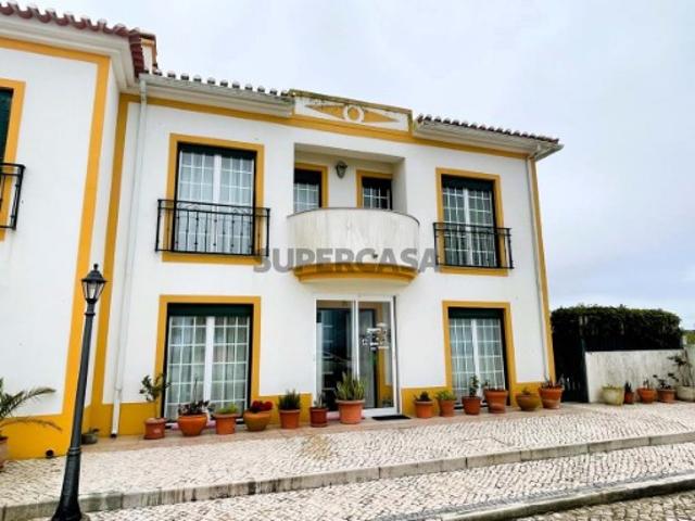 Moradia T3 em Atouguia da Baleia