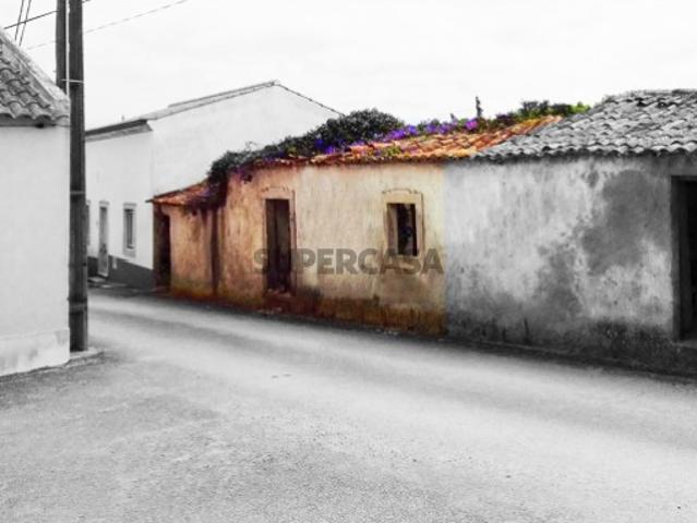 Moradia T3 em Atouguia da Baleia