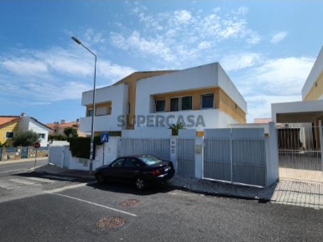 Moradia T3 em Alcabideche