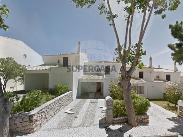 Moradia T3 em Albufeira e Olhos de Água