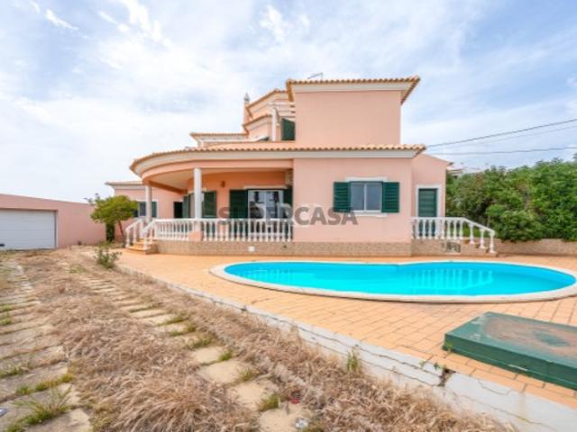 Moradia T3 em Albufeira e Olhos de Água
