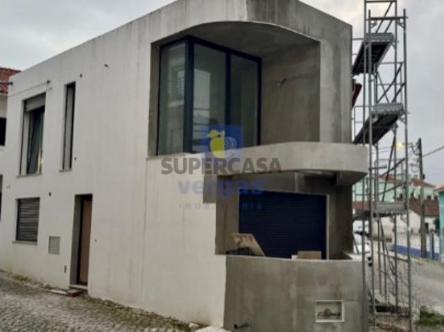 Moradia T3 em Alfeizerão moderna, confortável e perto da praia