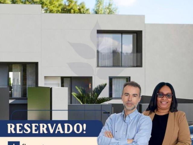 Moradia T3 em Banda na freguesia de Tenões NOVA | 26073803852