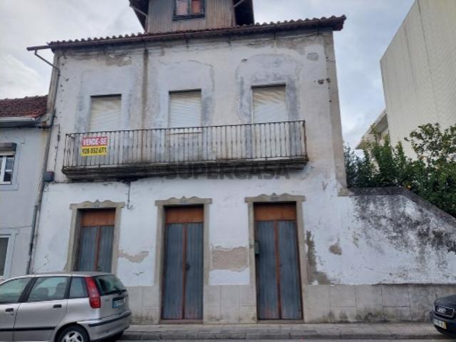 Moradia T3 em Canas de Senhorim