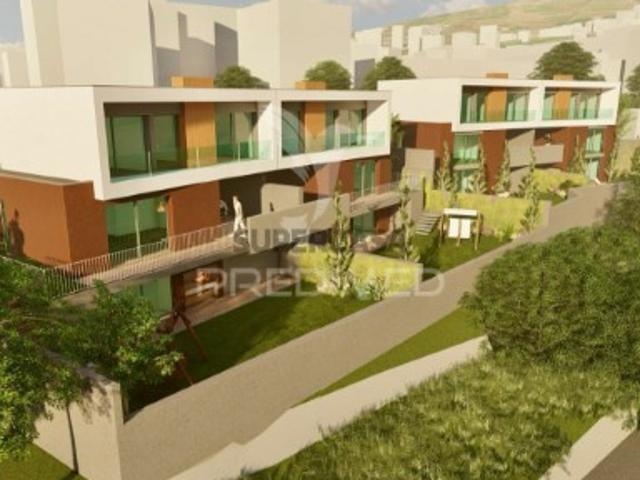 Moradia T3 em Caniço