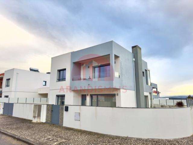 Moradia T3 em Casal das Paradas, Torres Vedras