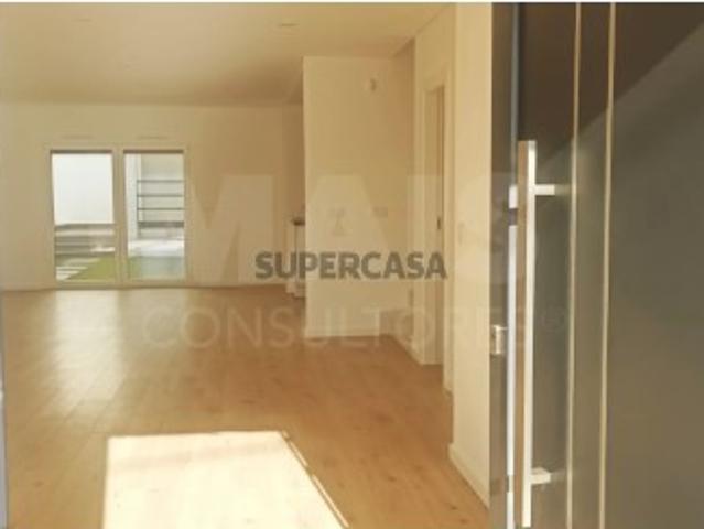 Moradia T3 em Casal de Cambra