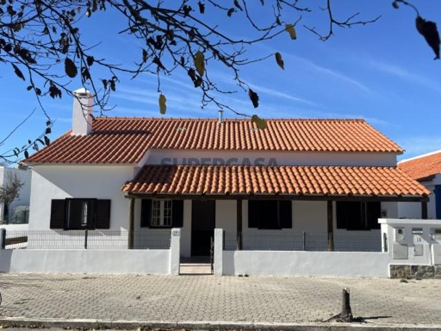 Brejos de Carregueira de Cima Moradia T3 com sótão