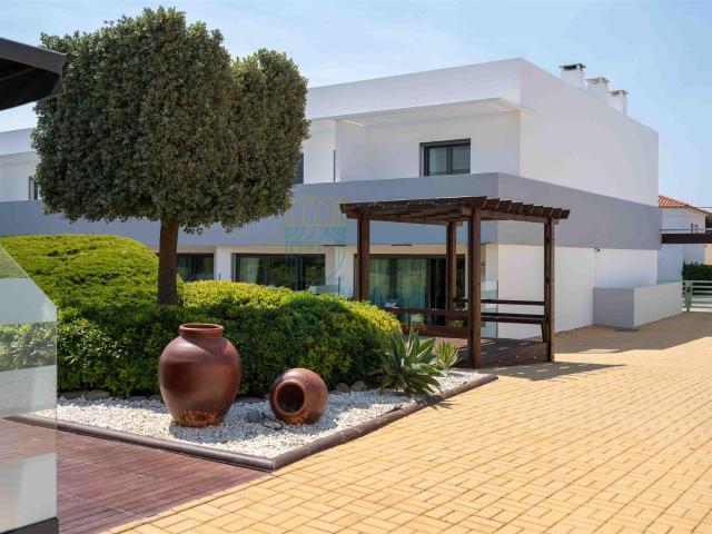 Moradia T3 em Condomínio Privado na Praia da Areia Branca 111m² da Lourinhã e Atalaia
