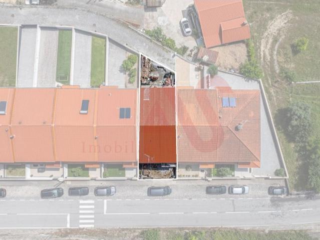 Moradia T3 em Construção em Arões S. Romão, Fafe