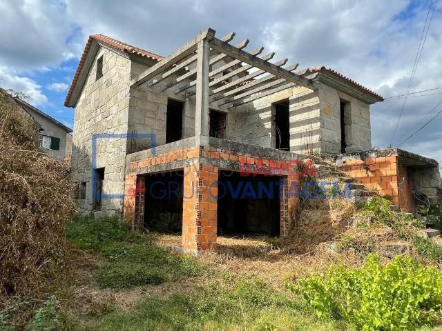 Moradia T3 em construção em Carregal do Sal