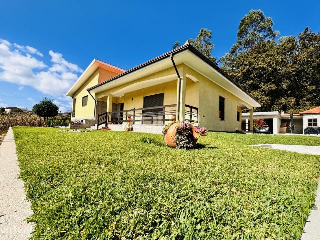 Moradia T3 em Cruz, Vila Nova de Famalico