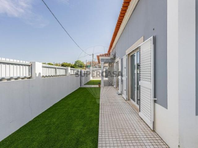 Moradia T3 em Ereira e Lapa