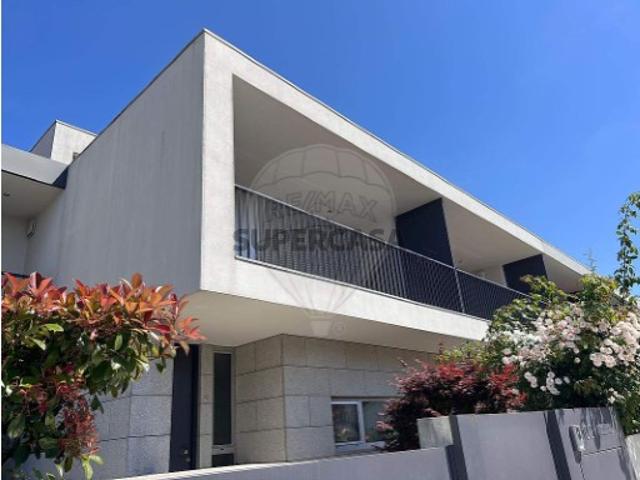 Moradia T3 em Ermesinde