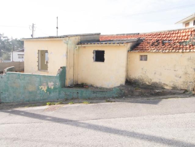 Moradia T3 em fase reconstrução