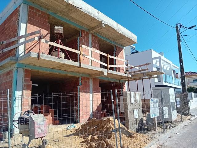 Moradia T3 em Fernão Ferro