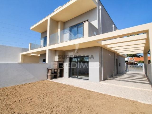 Moradia T3 em Fernão Ferro