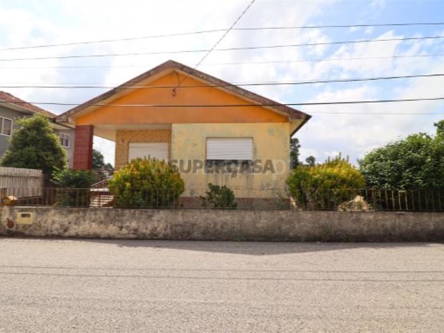 Moradia T3 em Fiães