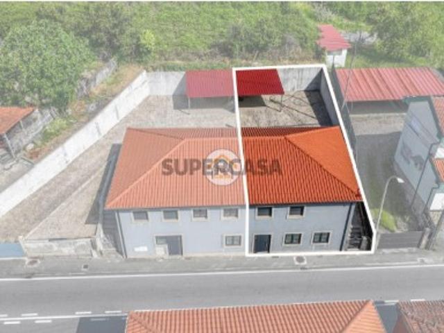 Moradia T3 em Freixo de Cima e de Baixo