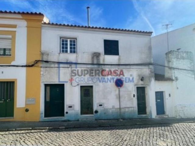 Moradia T3 em Fronteira