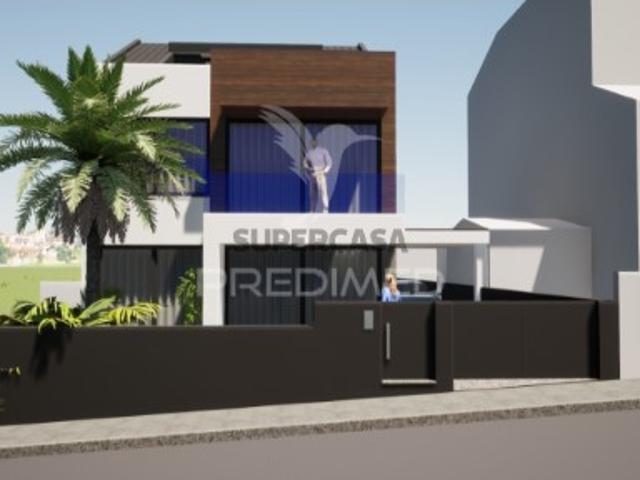 Moradia T3 em Gulpilhares e Valadares