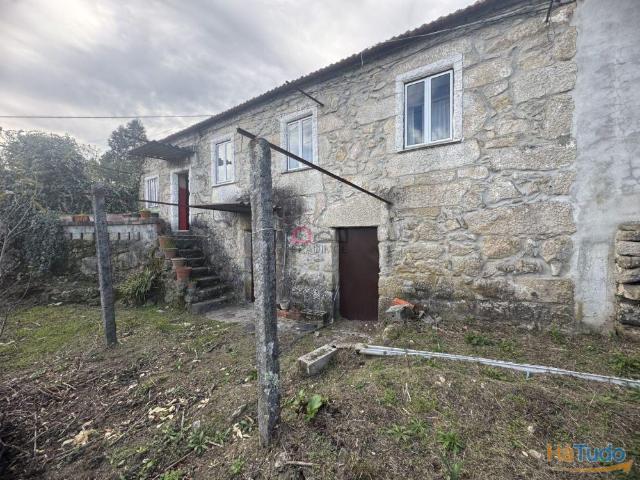 Moradia T3, em granito ? São Pedro do Sul | 26064072553