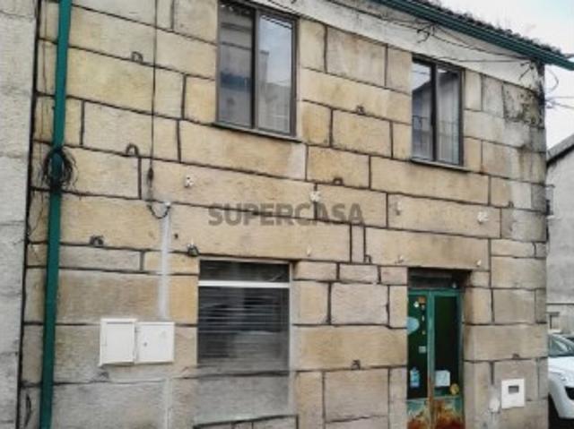 Moradia T3 em Lagares da Beira