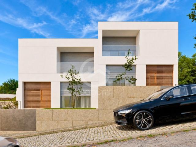 Moradia T3 em Beire Paredes | Modernidade, Espaço e Conforto